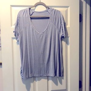 American Eagle soft &sexy large, v-neck casual, periwinkle and white striped top